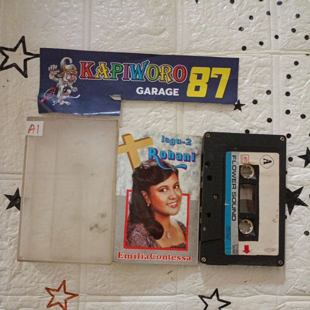 KASET PITA,,,EMILIA CONTESSA LAGU LAGU ROHANI