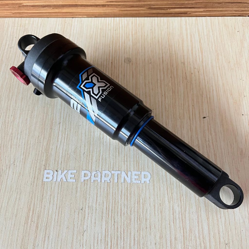 Rearshock X-Fusion 02 Pro R 210x55