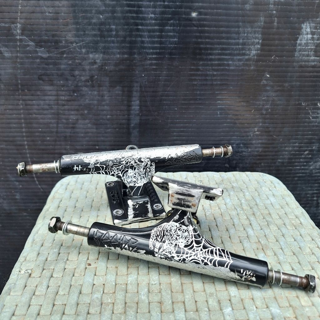 SKATEBOARD TRUCK ACE 44 HOLLOW SECOND