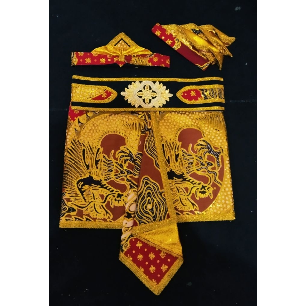 Dodot Silat/Kain Sembong