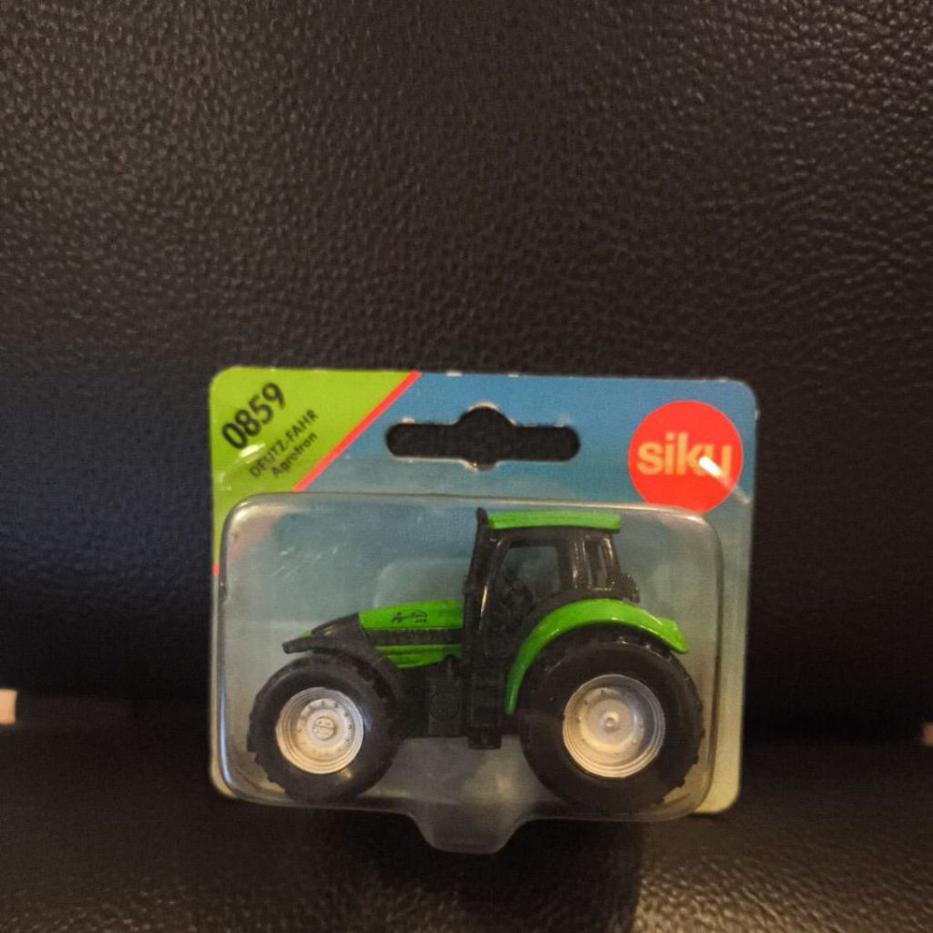 Diecast Siku 0859 Deutz-Fahr Agrotron Tractor Green Hijau
