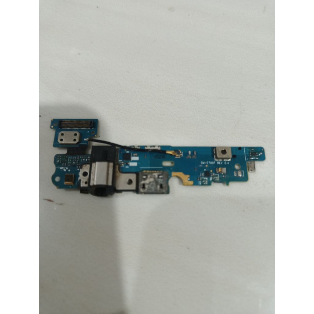 Bot Bawah Hp Samsung E700H