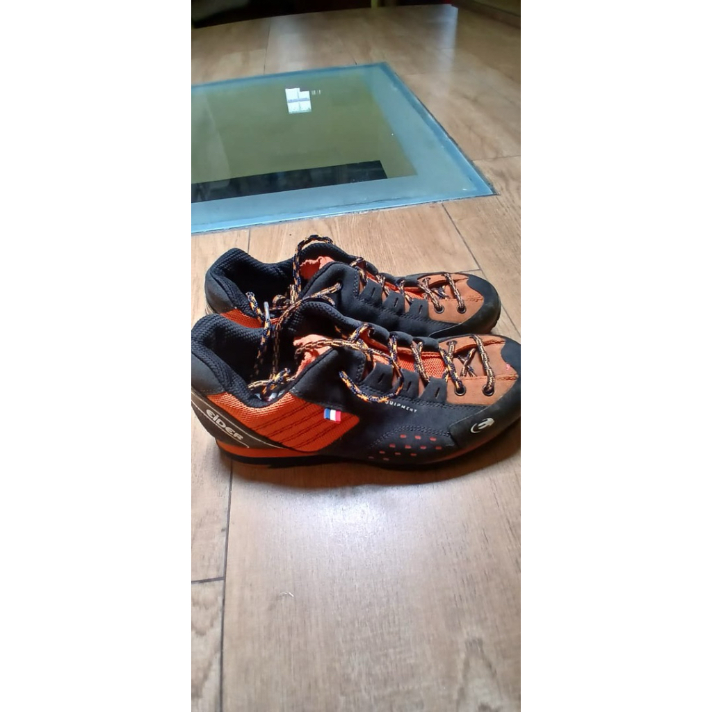 sepatu gunung outdoor eider second