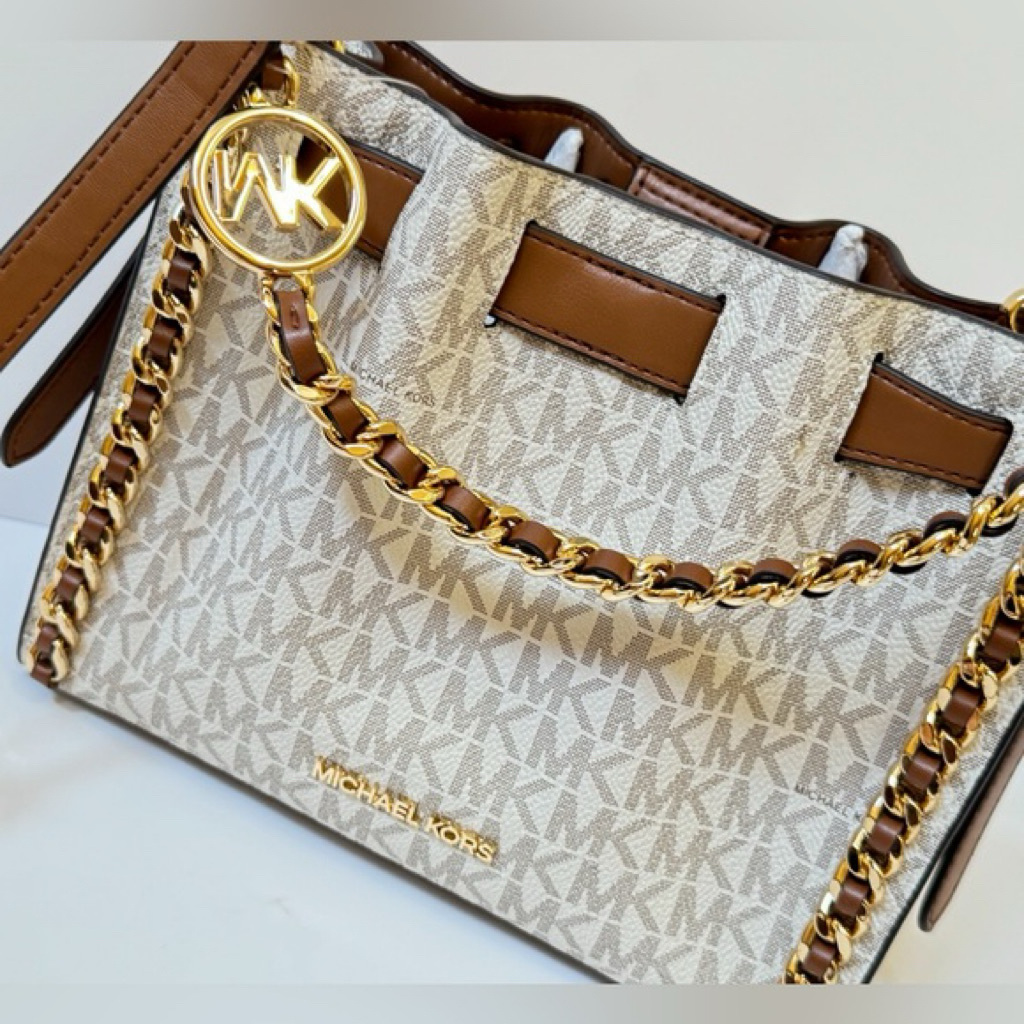 Butikmamaw - Mk Mina Small Signature Logo Chain Crossbody Bag In Vanilla Brown