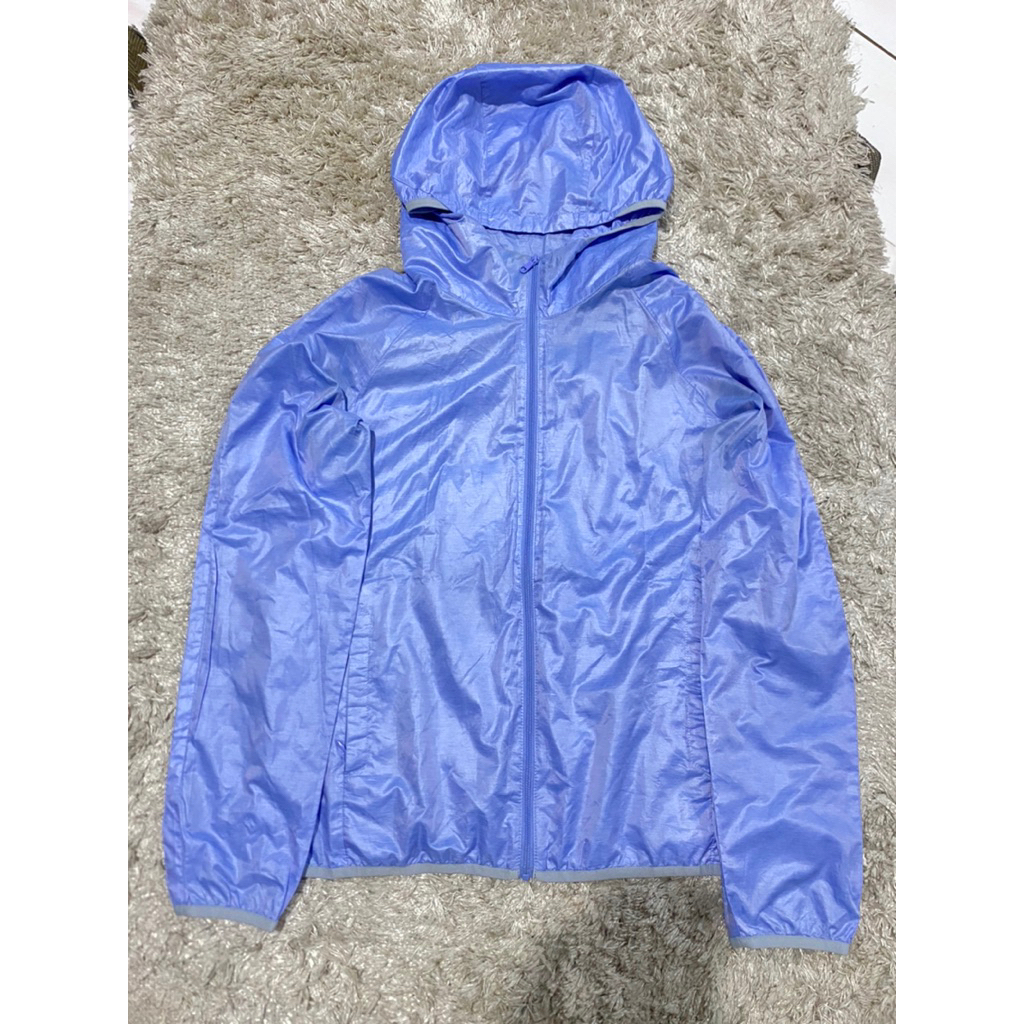 Jaket UniQLO parasut premium ORIGINAL