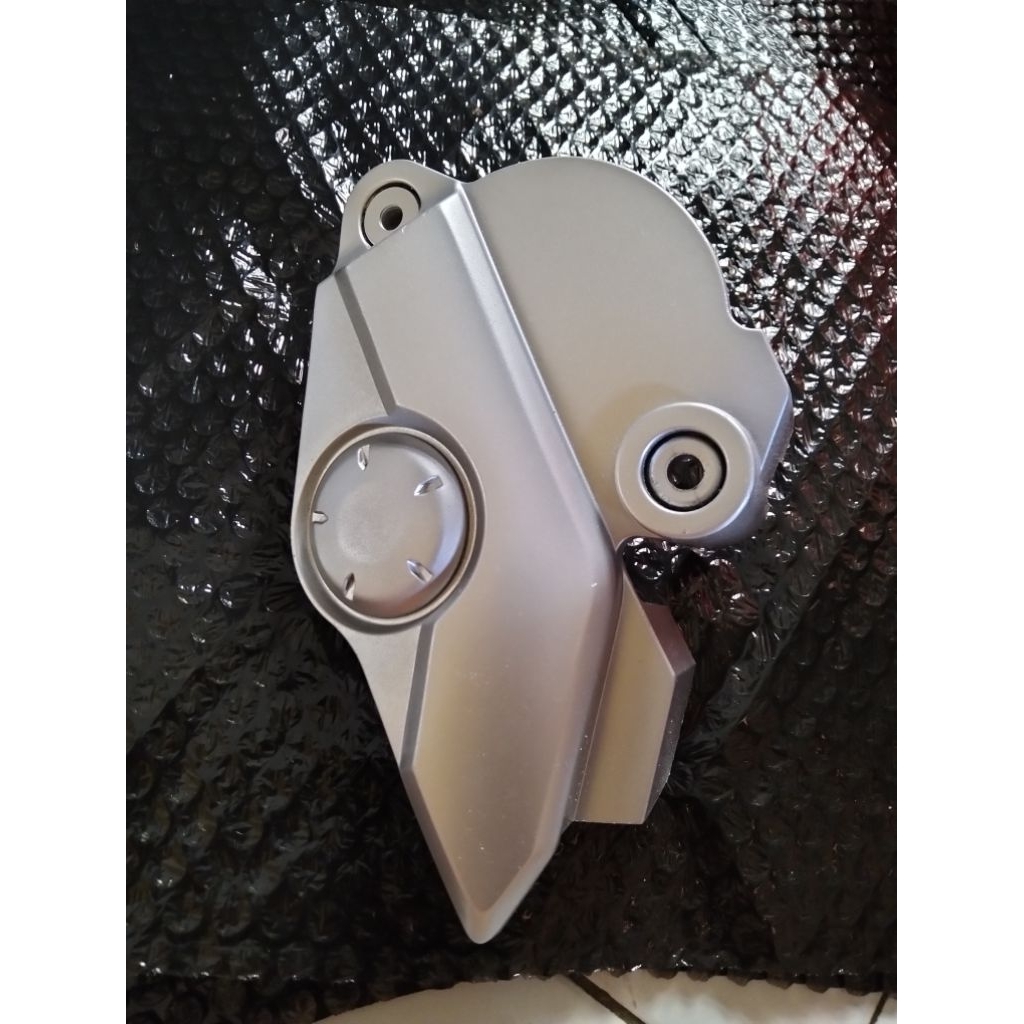 Tutup gear depan Jupiter MX 135 MX new Original Yamaha..