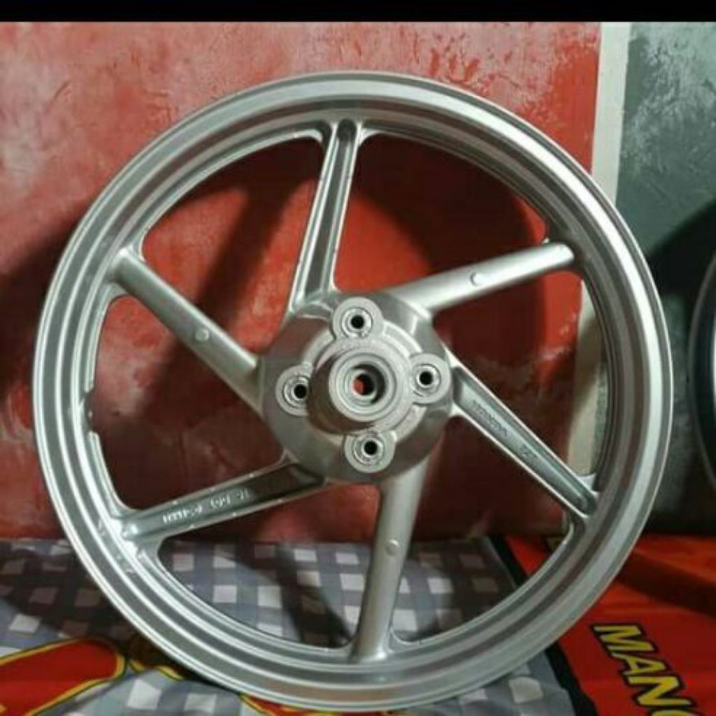 velg belakang megapro primus