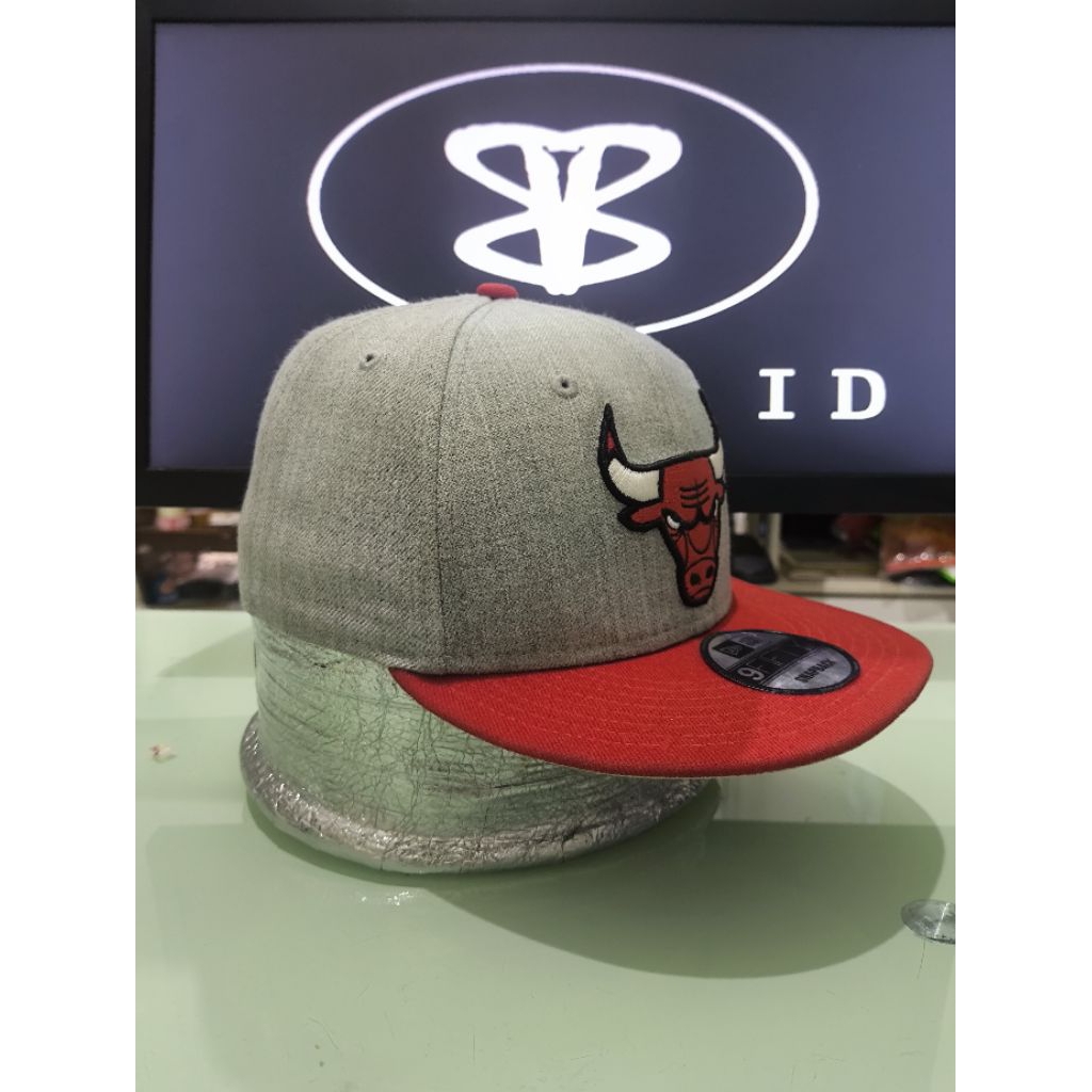 Topi Newera Snapback Chicago Bulls Logo Vintage New Era