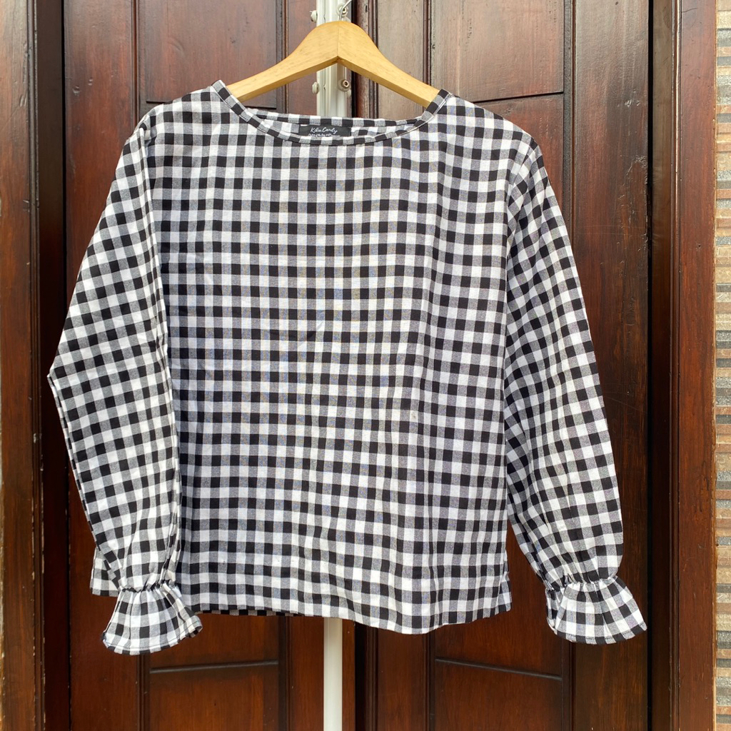 Blouse Kotak Hitam Putih