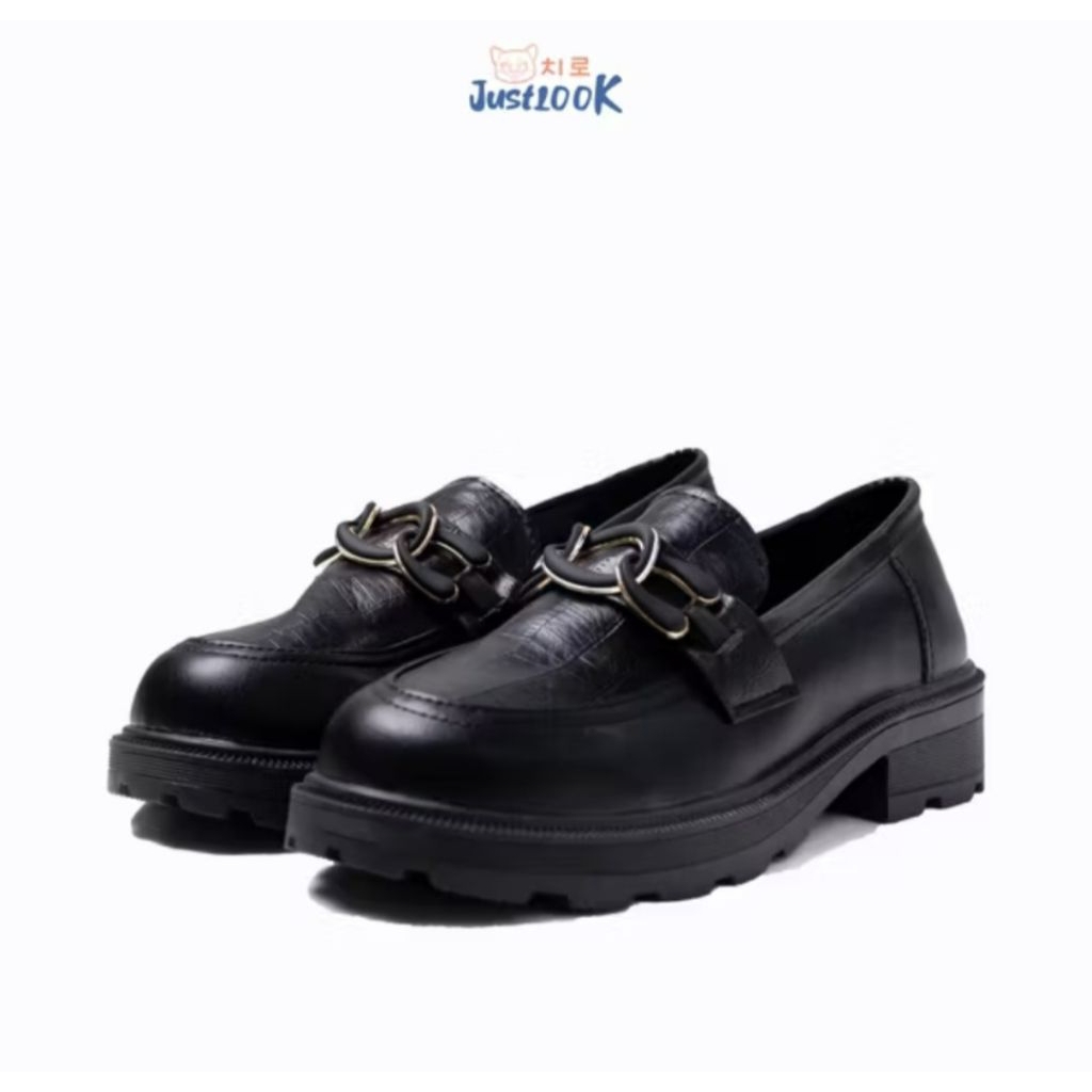 Preloved sepatu docmart