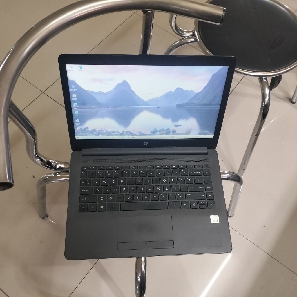 HP 240 G7 I5-1035G1 RAM 8GB/SSD 512GB