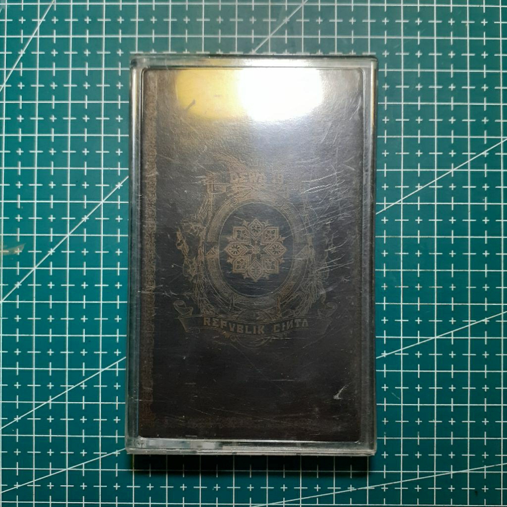 Kaset Dewa 19 - Republik Cinta