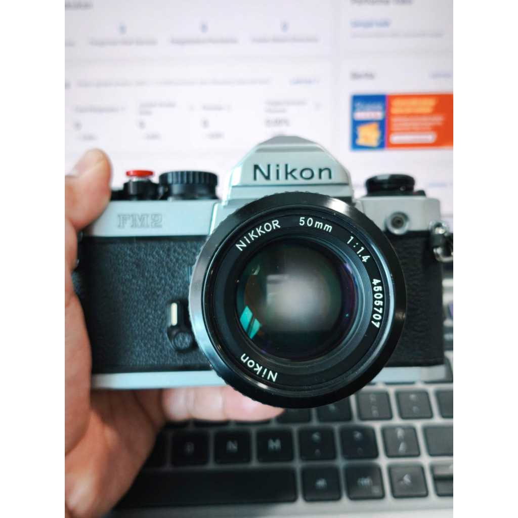 Kamera Analog Nikon FM2