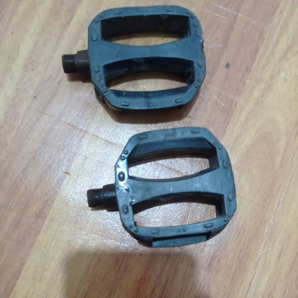 pedal sepeda bekas anak ukuran 12-16 mini/bmx