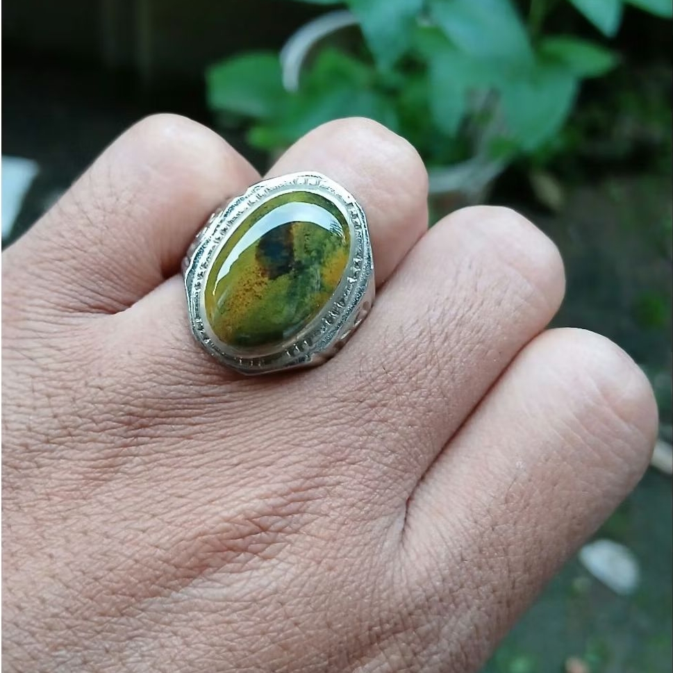 cincin batu bacan kembang oval natural