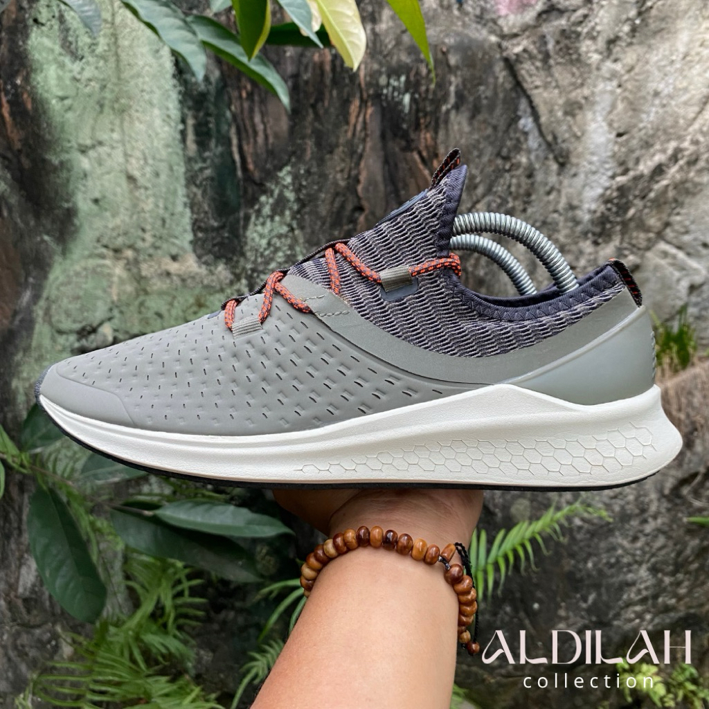 New Balance Fresh Foam LAZR Hyposkin 'Military' Size 42 (26.5cm)