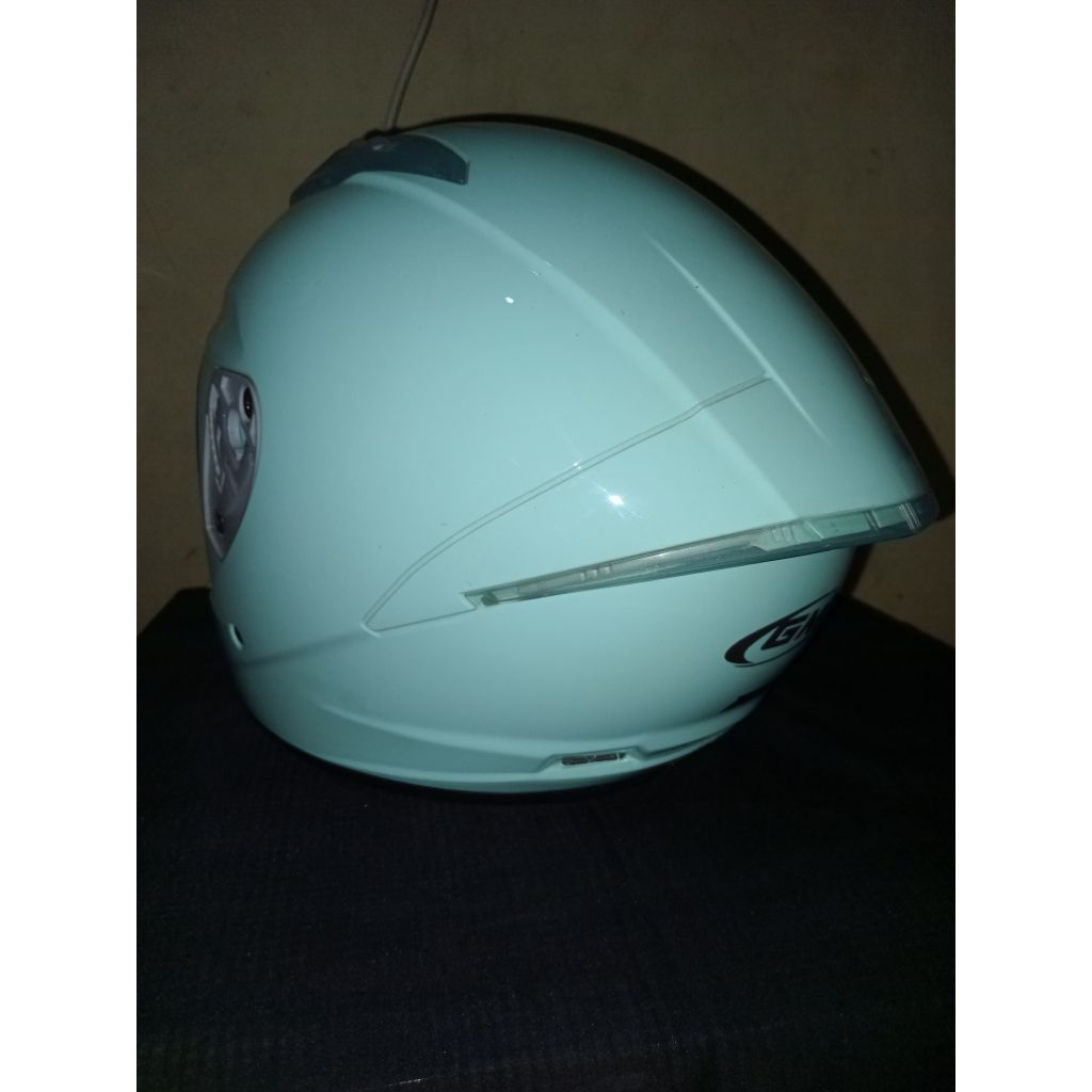 HELM GM G1 BEKAS