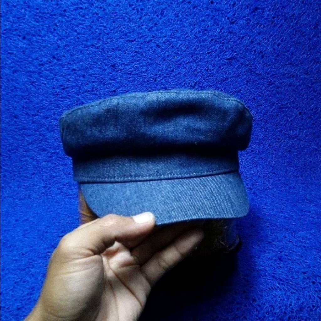 topi newsboy ZARA denim size s-m