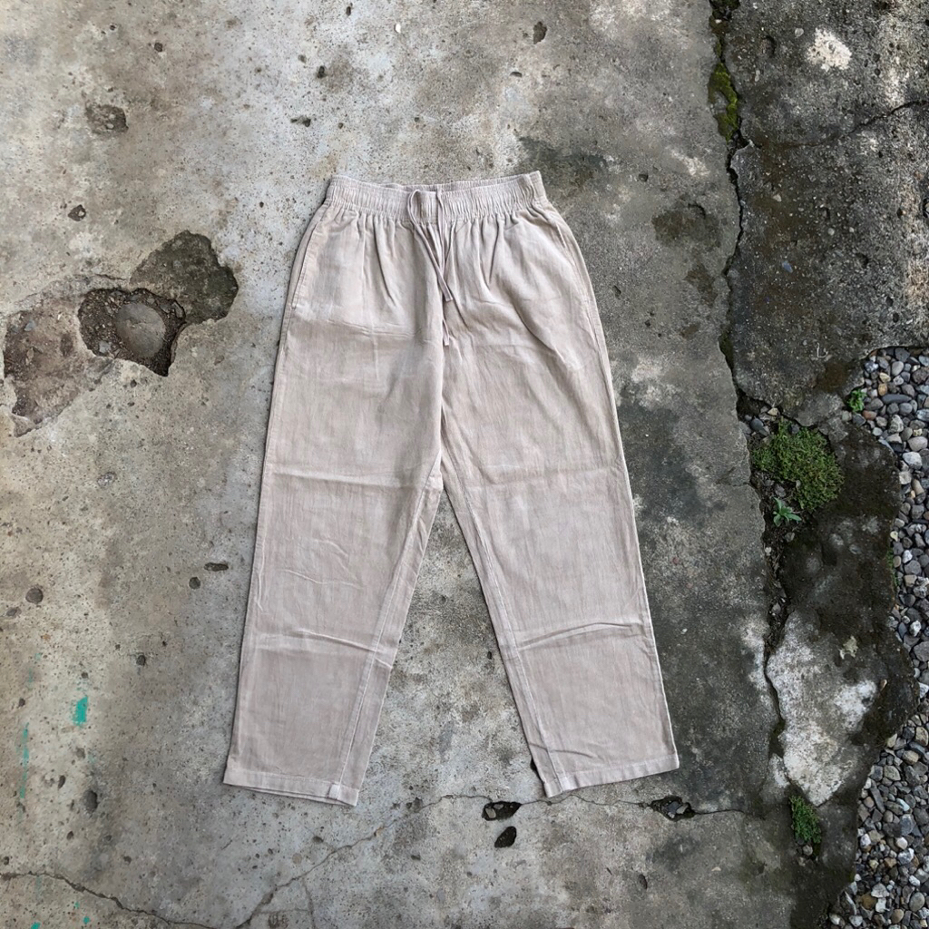 Relaxed ankle pants GUniqlo corduroy ( second/bekas )