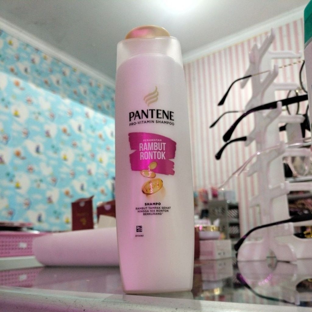 Shampo Pantene 160ml untuk Mengurangi Rambut Rontok Secara Efektif