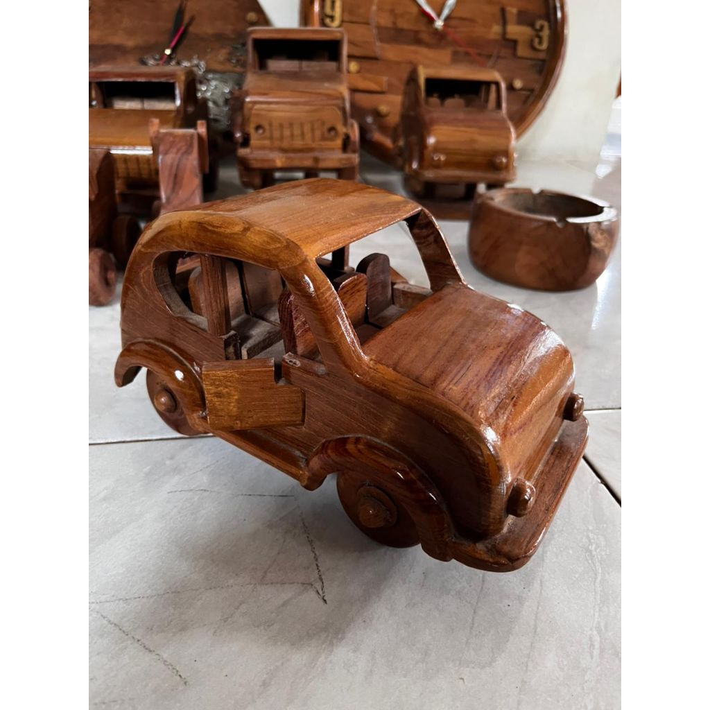 Mobil mobilan kayu jati