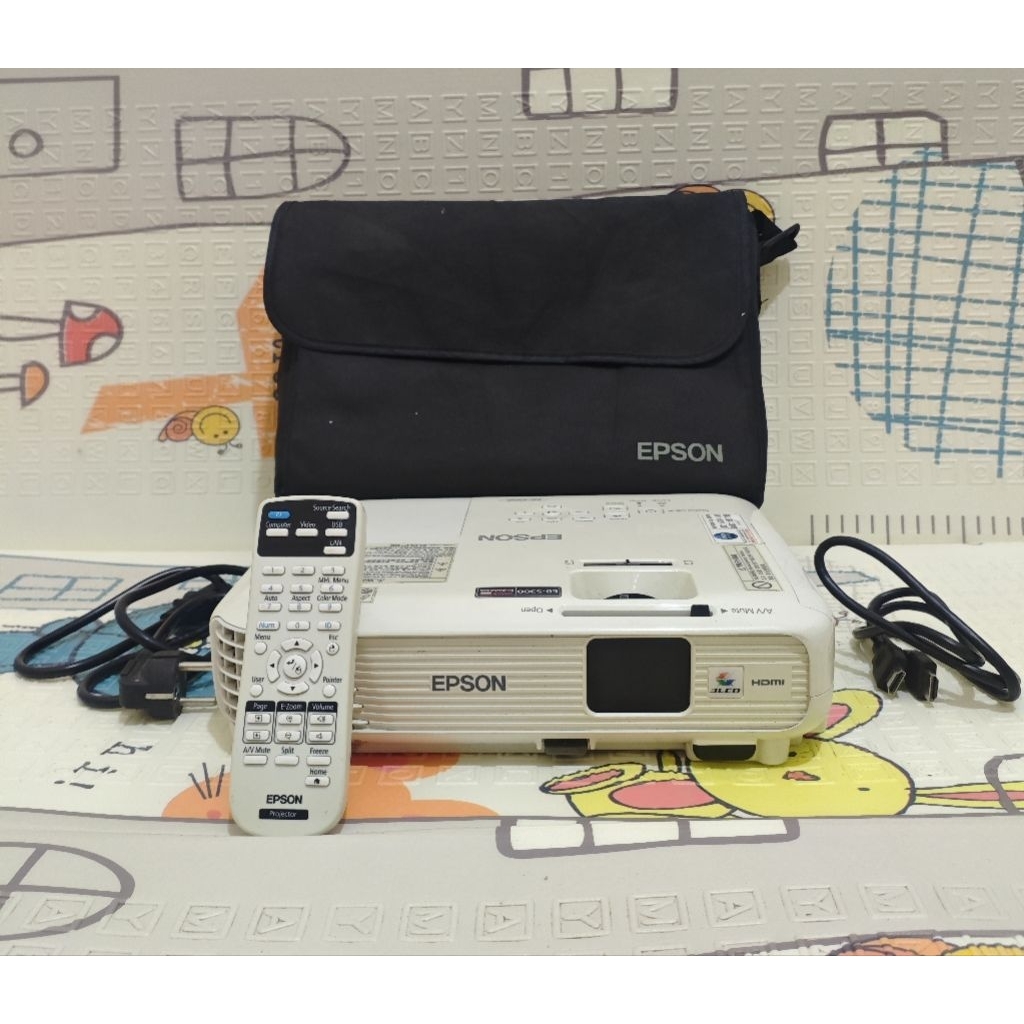 Proyektor Projector EPSON EB-S300 EBS300 S300 HDMI SVGA 2700 Lumens Kondisi Bekas