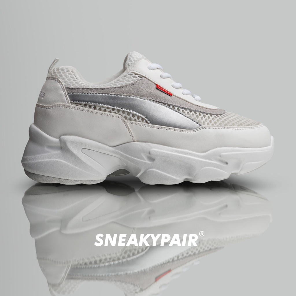 SNEAKYPAIR Morph Future White Sepatu Wanita Sneakers Shoes