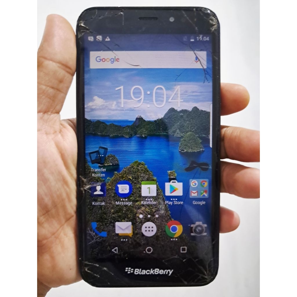 Blackberry Aurora Ram 4/32 4G ( Minus ts retak, sentuh tidak bisa + dapat bonus mouse bisa buat main