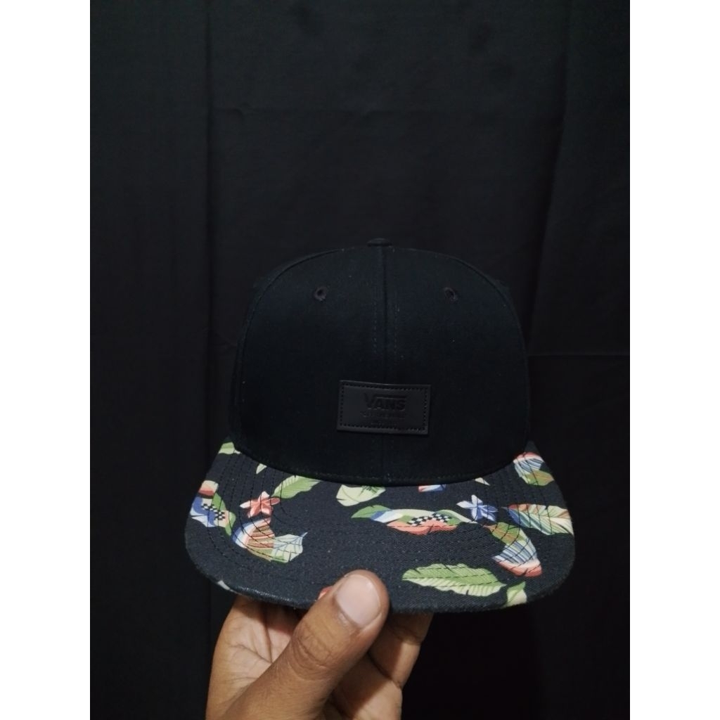 TOPI VANS HITAM