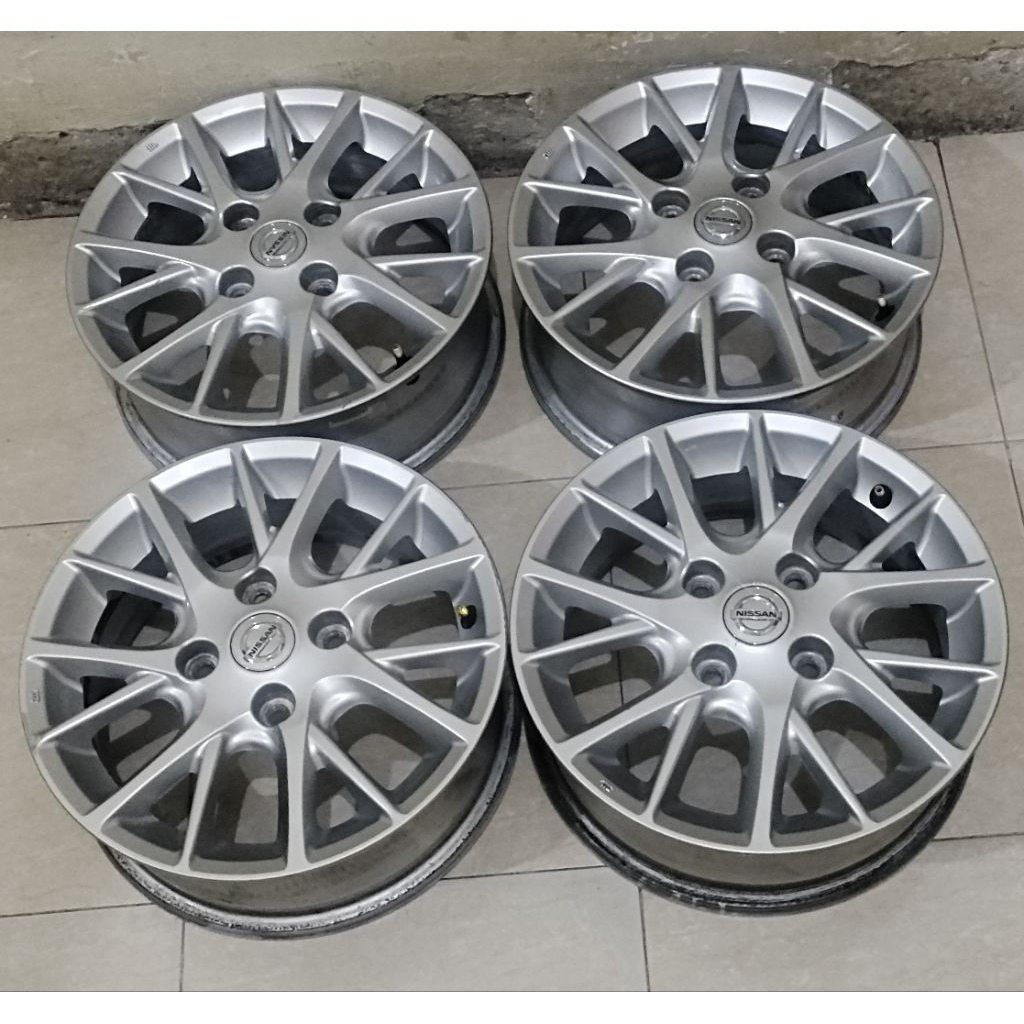 Velg R15 oem Livina hws model akar (4velg only)