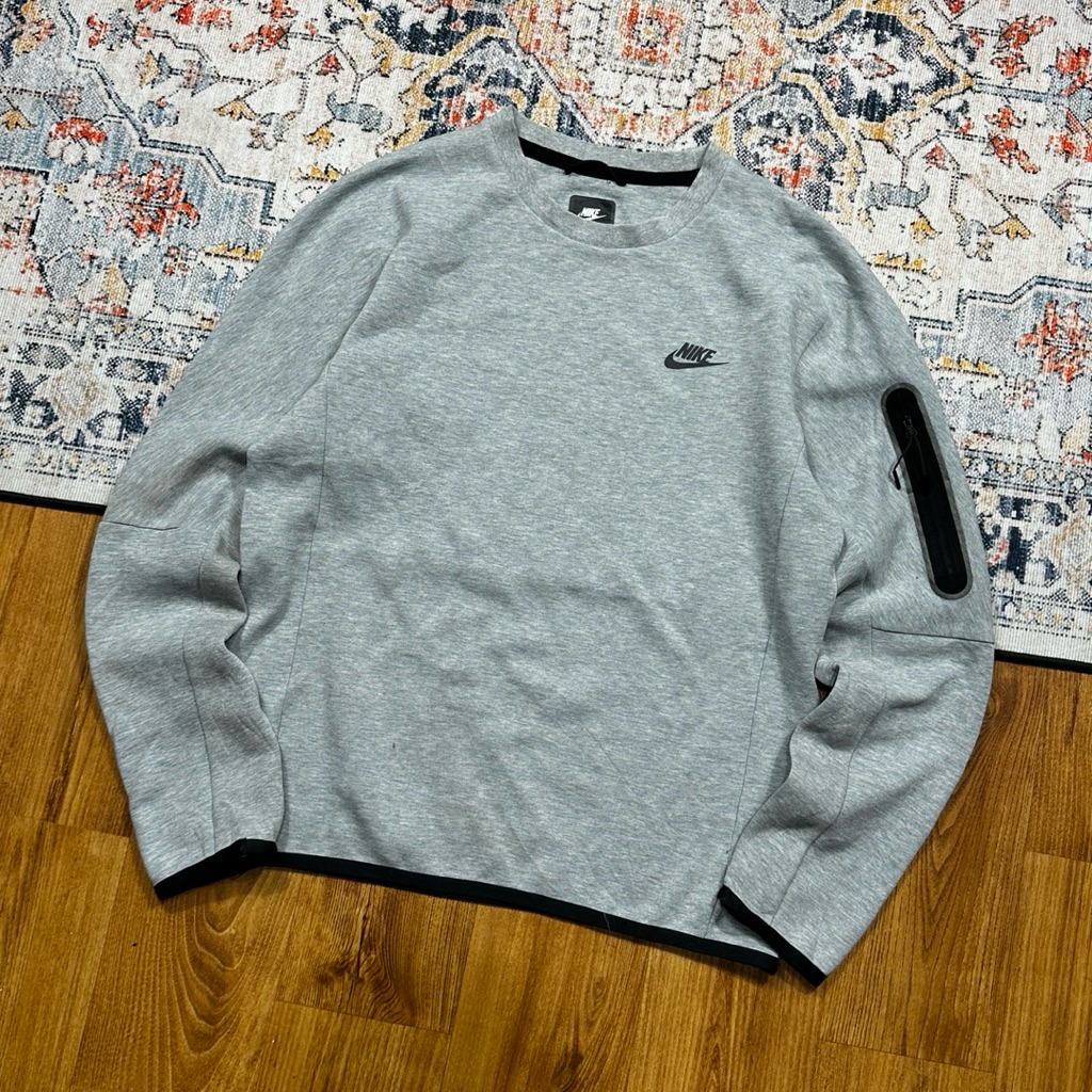 NIKE TECH FLEECE CREWNECK SECOND