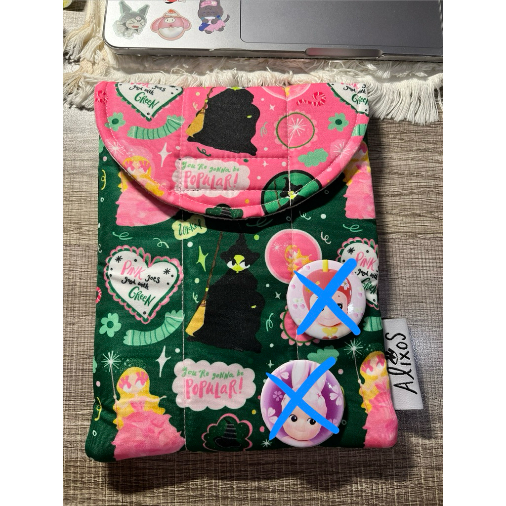 preloved alixos pouch for kindle paperwhite gadgets devices phone mini tablet ipad wicked glinda elp