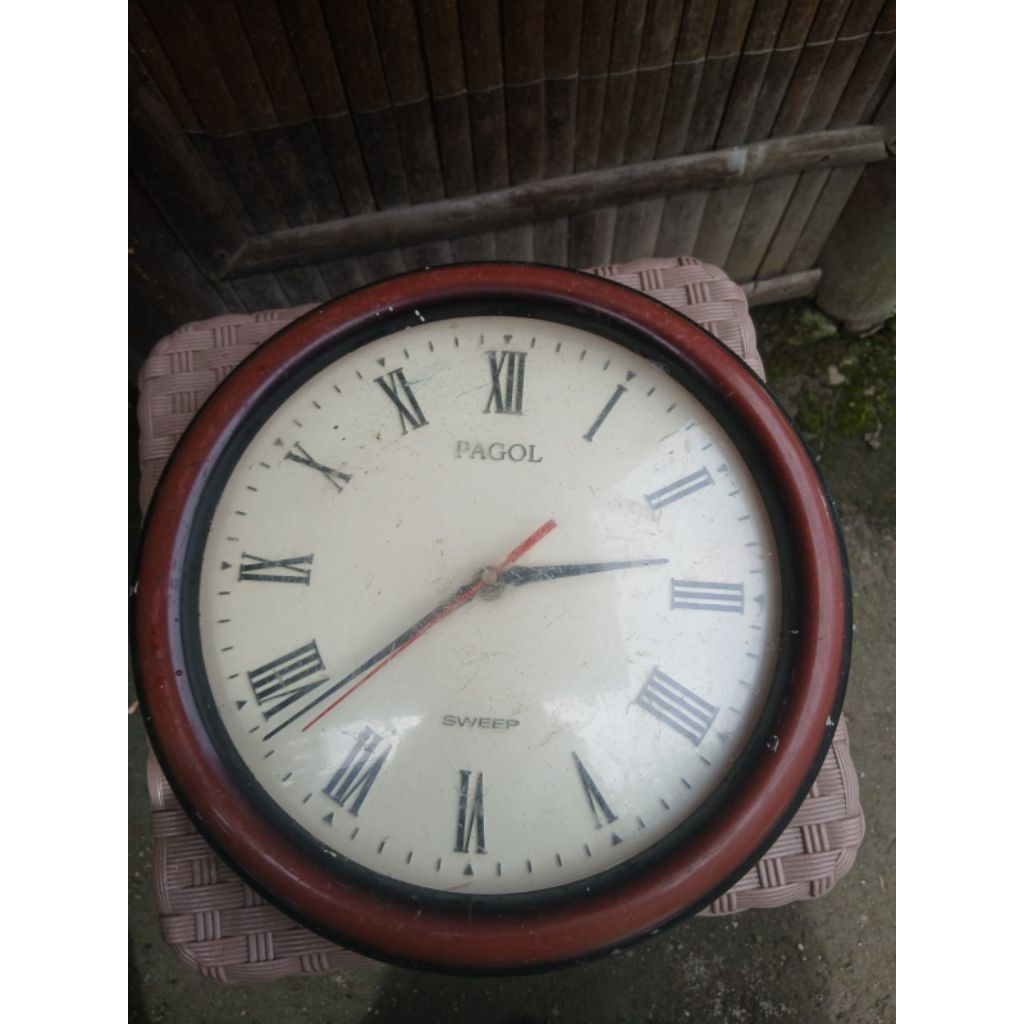 jam dinding 75rb jadul antik kuno lawas vintage display mati