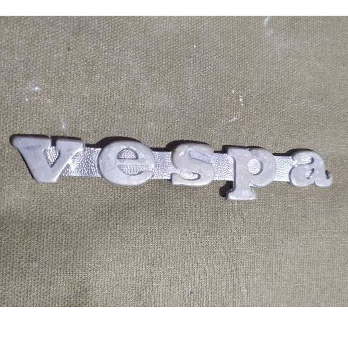 emblem badge depan vespa super original copotan