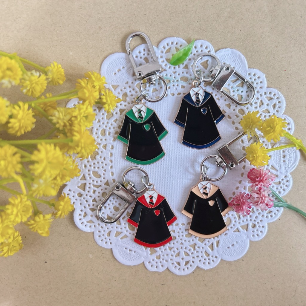 Bag charm / Gantungan kunci / Gantungan tas / Keychain Harry Potter - Jubah / Seragam Asrama Gryffin