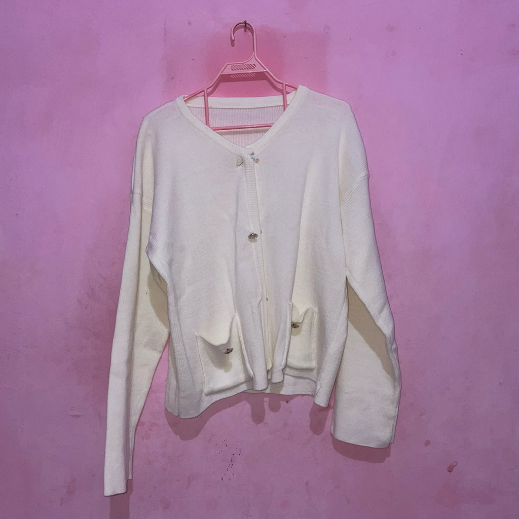 (PRELOVED) Cardigan Putih