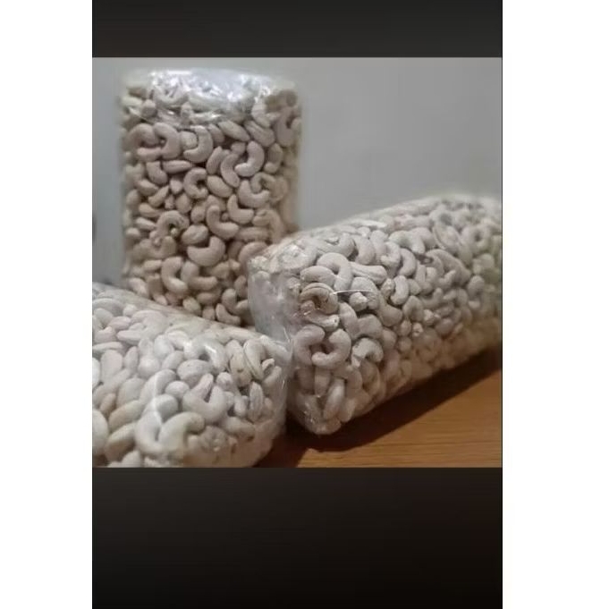 Kacang Mede Sulawesi MENTAH