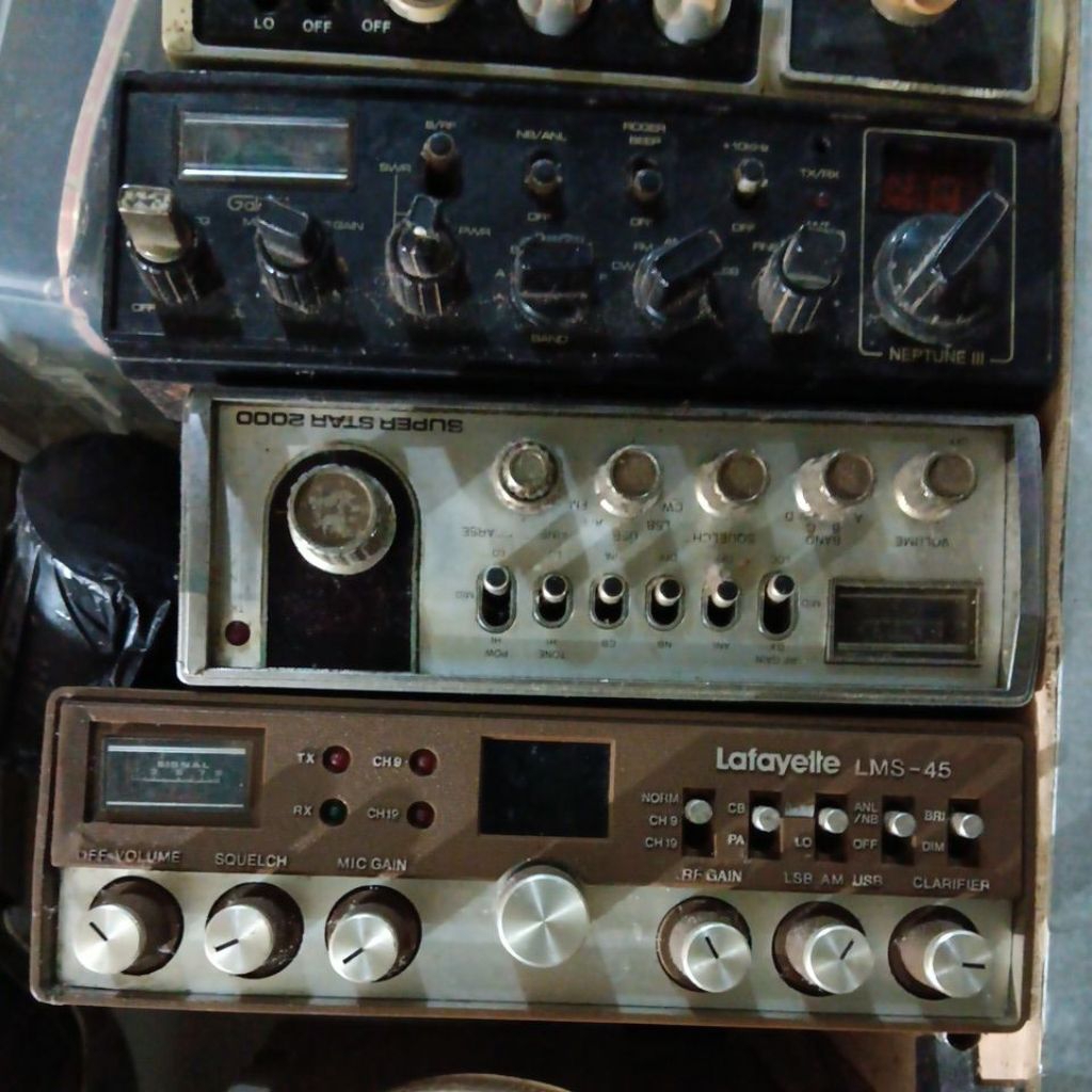 RADIO CB 27 MHZ 11 METER BAND RAPI