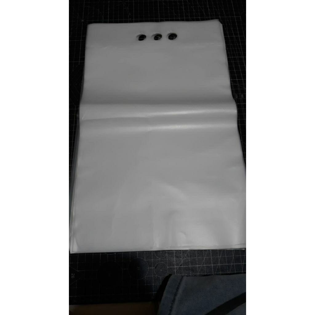 KANTONG PLASTIK BERAS 3KG HD JINJING LUBANG 3 JARI