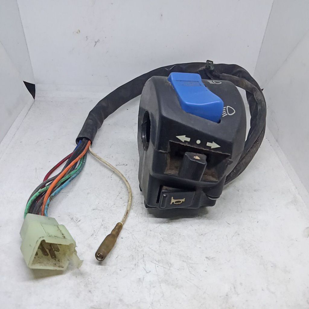 HOLDER KIRI HONDA TIGER 2000
