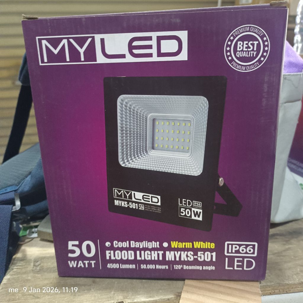 Lampu outdoor lampu sorot