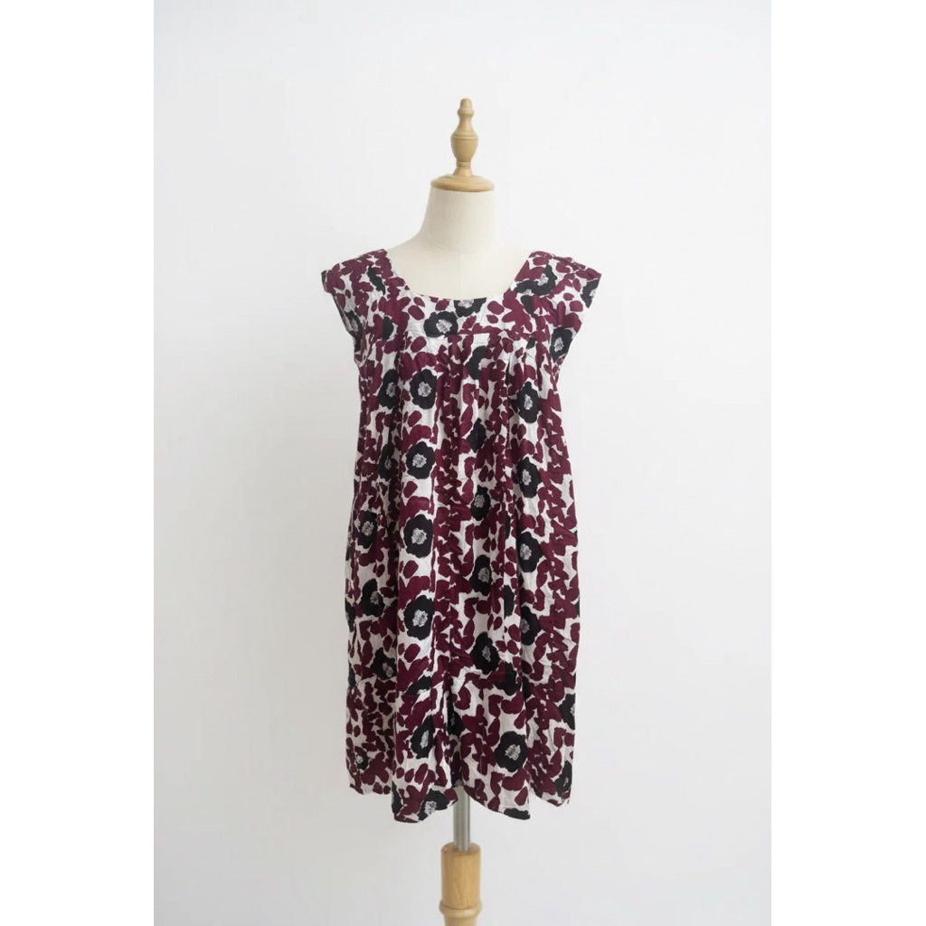Daster bunga merah maroon