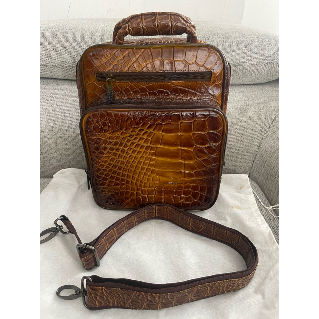 Tas Kulit Buaya Asli Papua
