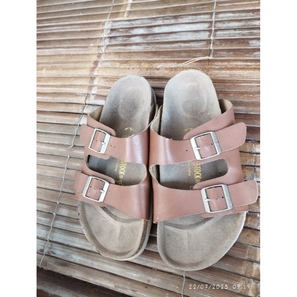second birkenstock sandal