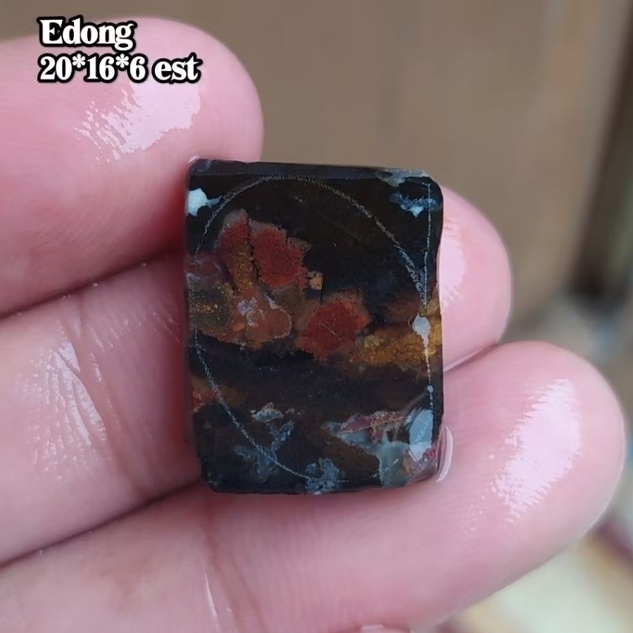 Batu pancawarna garut asli edong - Klasik latar hitam, Bahan polkas