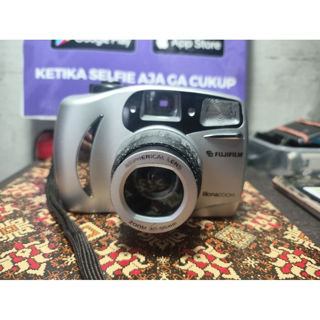 FUJIFILM BONAZOOM KAMERA ANALOG