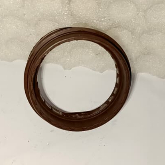 SEAL RODA BELAKANG LUAR TOYOTA INNOVA REBORN ORIGINAL PER PCS