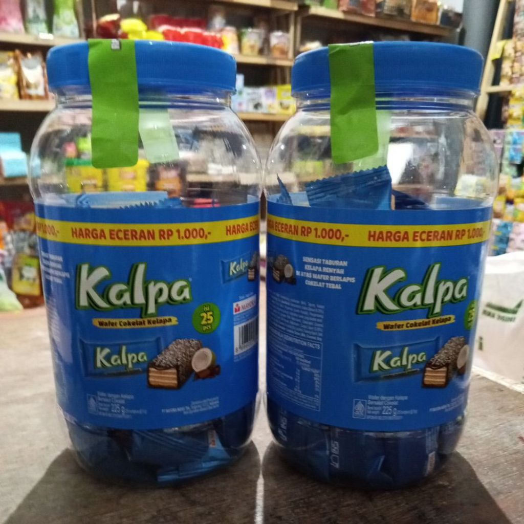 Kalpa Wafer Coklat Kelapa - Taburan Kelapa, Sensasi Coklat, Krim Kelapa