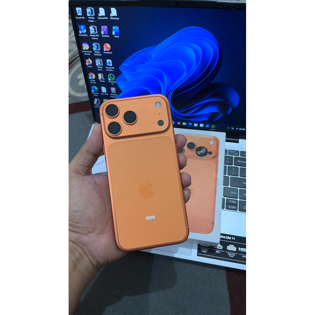 iPhone 17 ProMax 256GB iBox