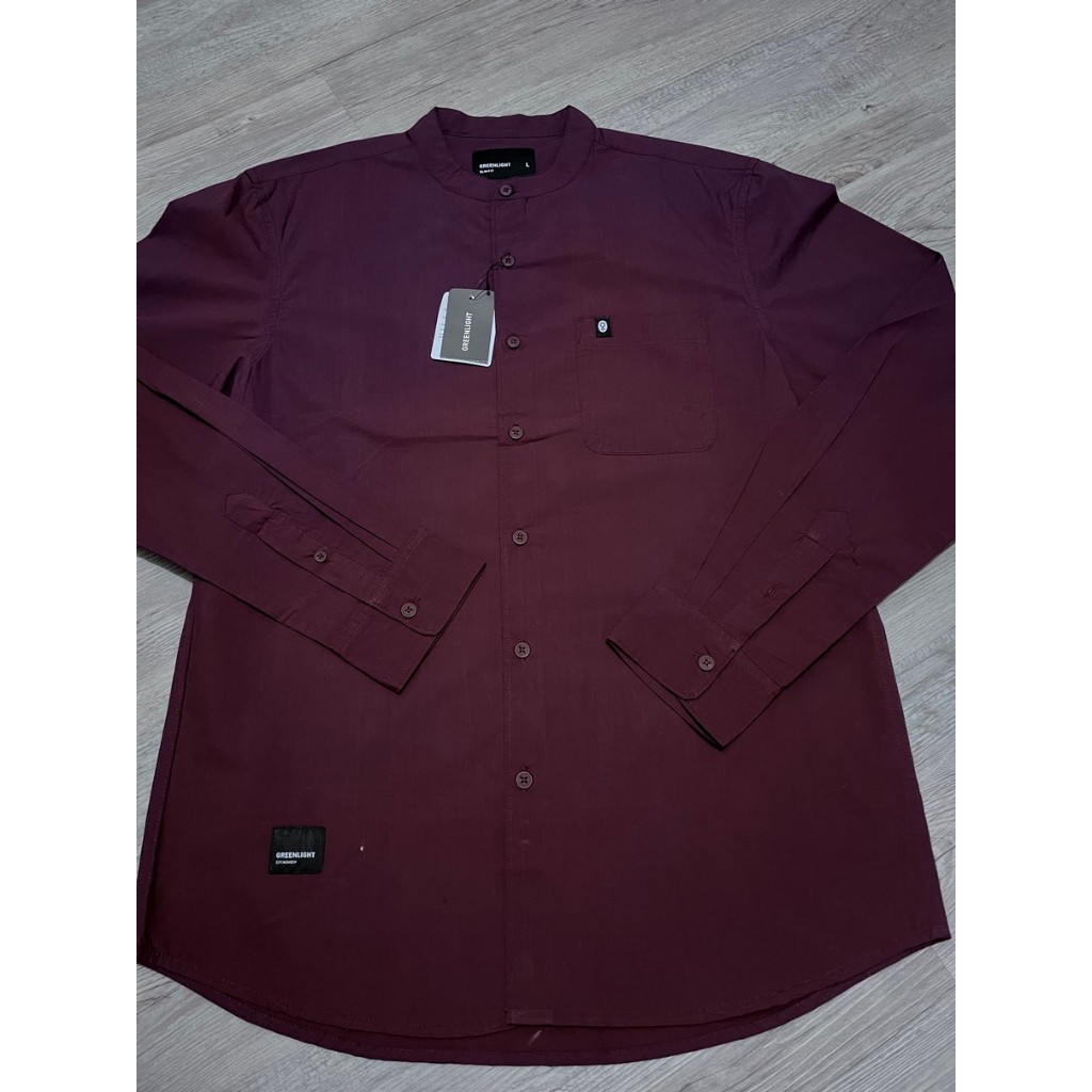 KEMEJA POLOS ARIEL NOAH GRLT SIZE L